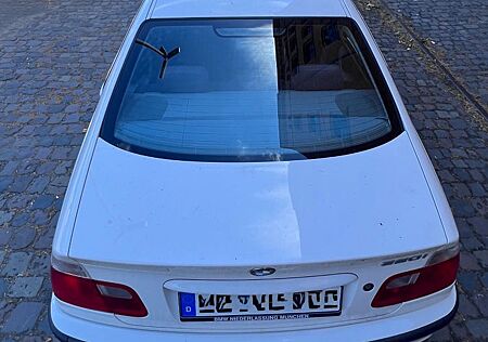 BMW 325i - BJ 2001/ 116000km Scheckheftgepflegt
