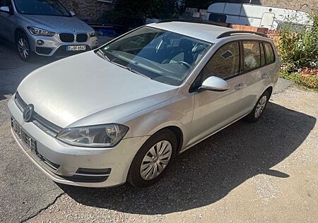 VW Golf Volkswagen VII Variant Trendline BM, Klima, HU neu
