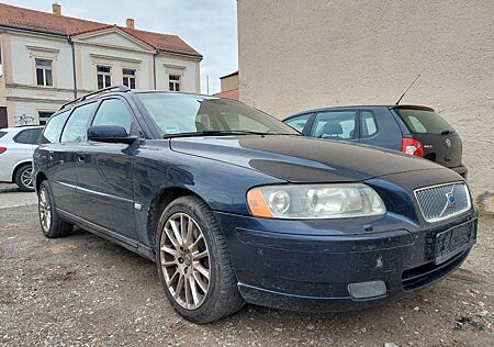 Volvo V70 Kombi 2.4 D Momentum