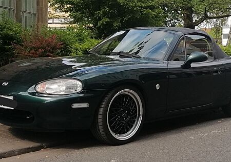 Mazda MX-5 1.9 16V
