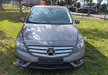 Mercedes-Benz B 180 CDI DCT -