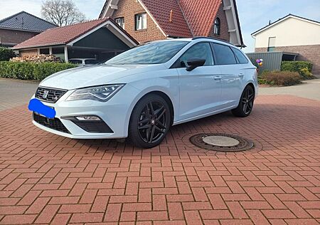 Seat Leon 1.5 TSI ACT 110kW FR Black Matt DSG Spo...