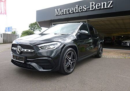 Mercedes-Benz GLA 200 GLA200 AMG,Panodach,AHK,Kamera,Ambiente,Night