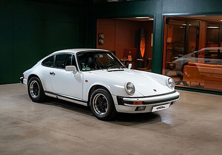 Porsche 911 Urmodell 911 3,2 Carrera / Classic Data 2+