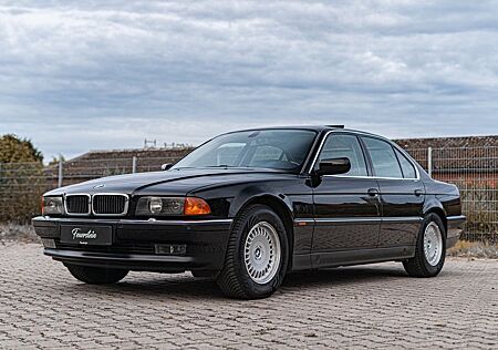 BMW 750i *RARITÄT*TRAUMZUSTAND*V12*SAMMLER