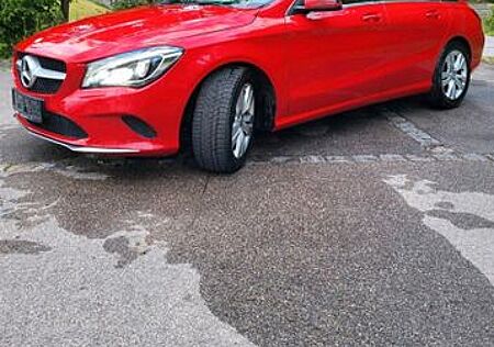 Mercedes-Benz CLA 180 Shooting Brake CLA 180 d Shooting Br...