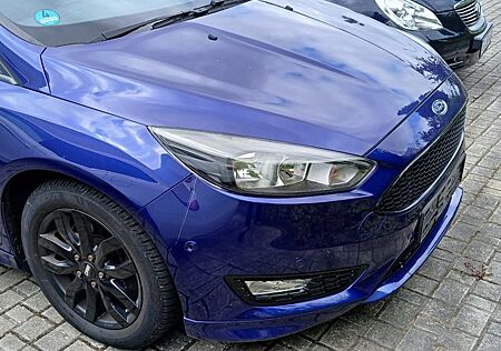 Ford Focus Turnier ST-Line