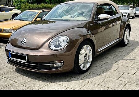 VW Beetle Volkswagen 1.4 TSI DSG 70's Cabriolet 70's