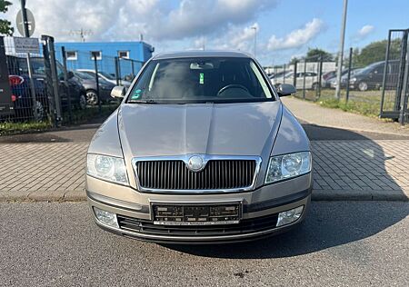 Skoda Octavia Lim. Elegance/ AUTOMATIK/ TÜV 02.2027