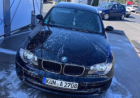 BMW 114