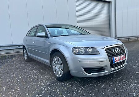 Audi A3 Sportback 1.6 FSI Attraction