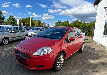 Fiat Grande Punto 1.4 8V Active/Klimaanlage/ 5.türig