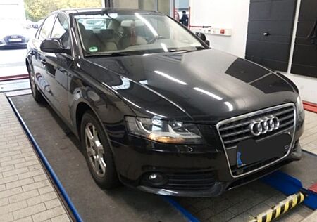 Audi A4 1.8 T - PDC vo./hi./ SZH./