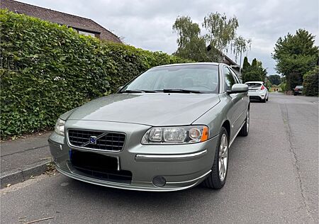 Volvo S60 Bi-Fuel Erdgas CNG / Benzin Automatik Leder