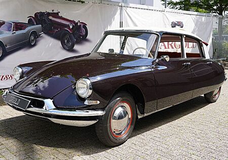 Citroën DS 19