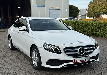Mercedes-Benz E 200 Auto. *Garantie *Navi *wenig Km *LED *Hu