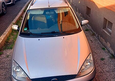 Ford Focus 1.6 Ghia Ghia