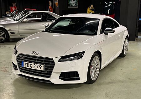 Audi TTS Coupe 2.0 TFSI S tronic quattro