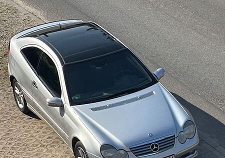 Mercedes-Benz C 180 Kompressor Sportcoupé -