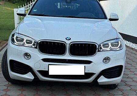 BMW X6 xDrive30d -M Sport LEDER NAVI XEKON AHK 360