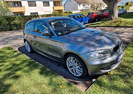 BMW 118d !!! WENIG KILOMETER !!!