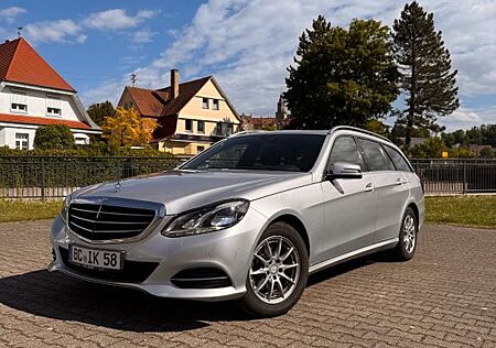 Mercedes-Benz E 220 T Blue TEC 9G-Tronic