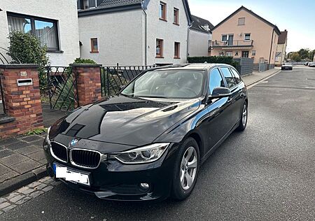 BMW 320d Touring SCHECK XENON NAVI PROF AUTO