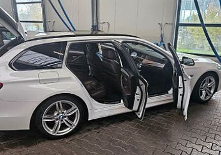 BMW 520d xDrive Touring A -