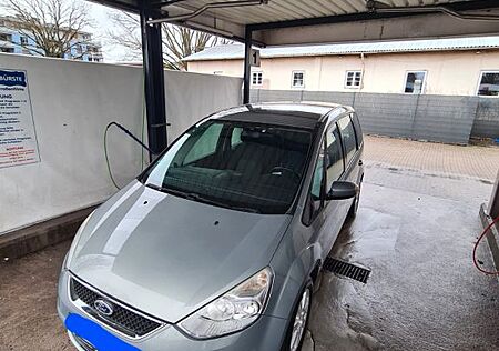 Ford Galaxy 2.0 Ghia Ghia