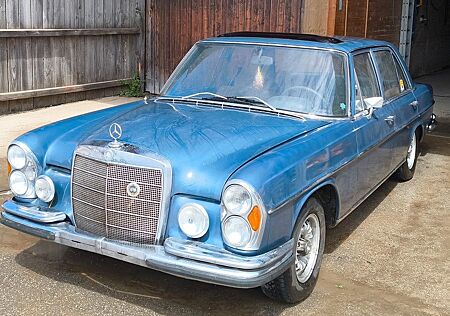 Mercedes-Benz 280 W108 280SE Scheunenfund seit 1984 abgemeldet