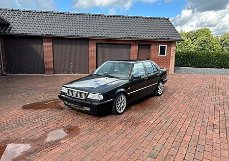 Lancia Thema 8.32