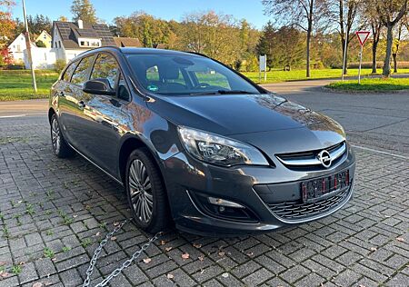 Opel Astra J Sports Tourer 1,4 16V 8 Fach bereift