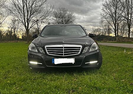 Mercedes-Benz E 250 BlueEFFICIENCY AVANTGARDE