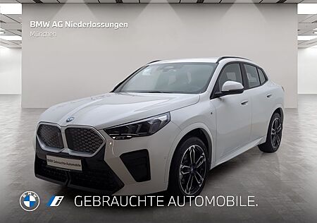 BMW iX2 eDrive20 M Sport Kamera Sitzheizung Alarm