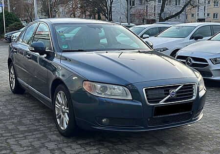 Volvo S80 D5 Aut Executive * TÜV NEU * Viele Extras *