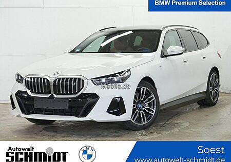 BMW i5 xDrive40 Touring M Sportpaket Panorama AHK