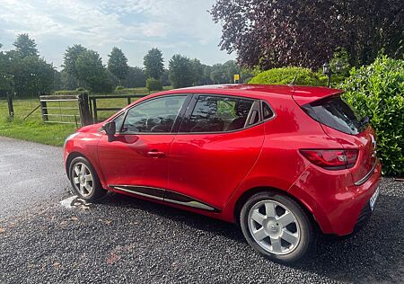 Renault Clio Paris 1.2 16V 75 Paris