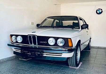 BMW 320 E21 /6 Oldtimer