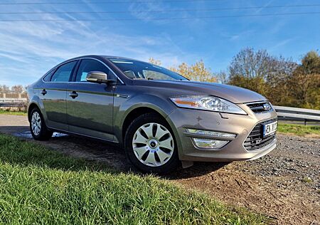 Ford Mondeo 2,2TDCi 147kW DPF Titanium S