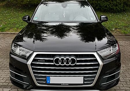 Audi Q7 50 TDI quattro tiptronic -