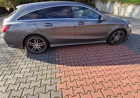 Mercedes-Benz CLA 220 Shooting Brake CLA 220 d DCT AMG Lin...