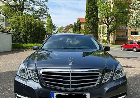 Mercedes-Benz E 350 CGI BlueEFFICIENCY AVANTGARDE AVANTGARDE