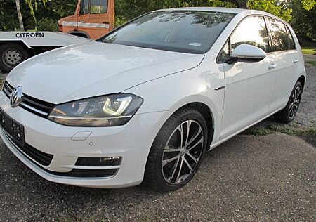 VW Golf Volkswagen VII Lim. Lounge BMT