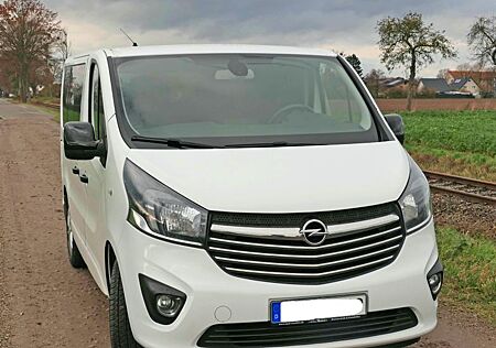 Opel Vivaro Bi Turbo