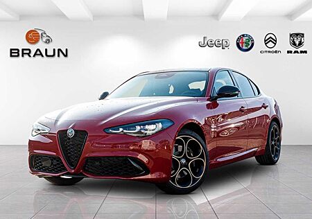 Alfa Romeo Giulia 2.0 16V AT8-Q4 INTENSA Panorama