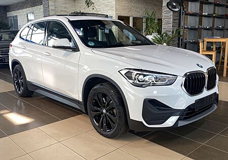 BMW X1 xDrive 25 e Advantage Business Pano. LED PDC