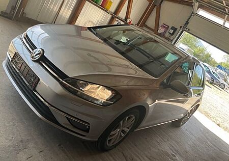 VW Golf Volkswagen 1.6 TDI Comfortline,NAVI,MFL