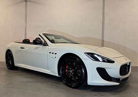 Maserati GranCabrio 4.7 V8 MC Automatik*CARBON*
