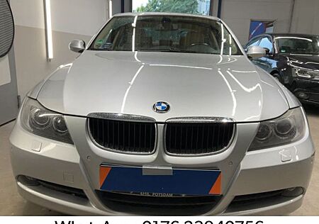 BMW 320i 2.0 + AUTOMATIK*PDC*SHZ*SCHIEBEDACH*XENON