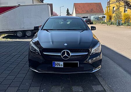 Mercedes-Benz CLA 180 Coupé SCORE! Facelift - Scheckheftgepfl